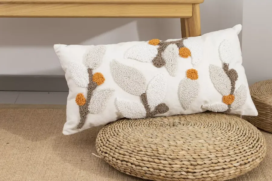 Lumbar and Throw Pillow Combo